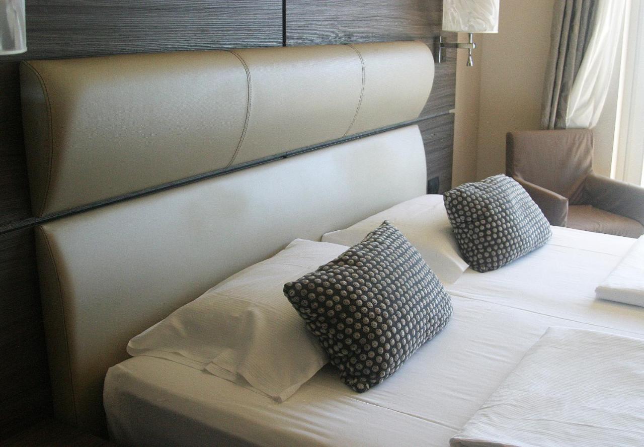 Hotel Galvani Torri Del Benaco Luaran gambar