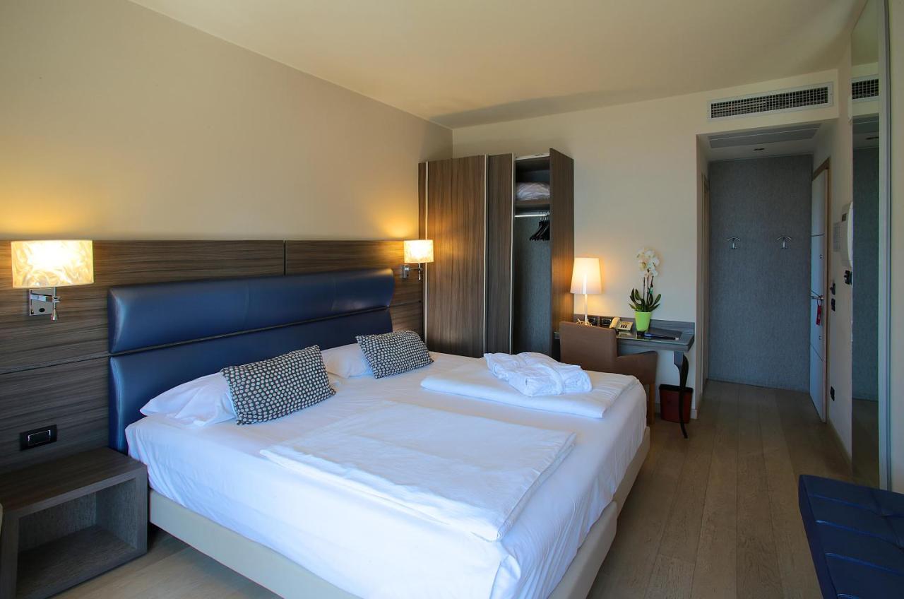 Hotel Galvani Torri Del Benaco Luaran gambar