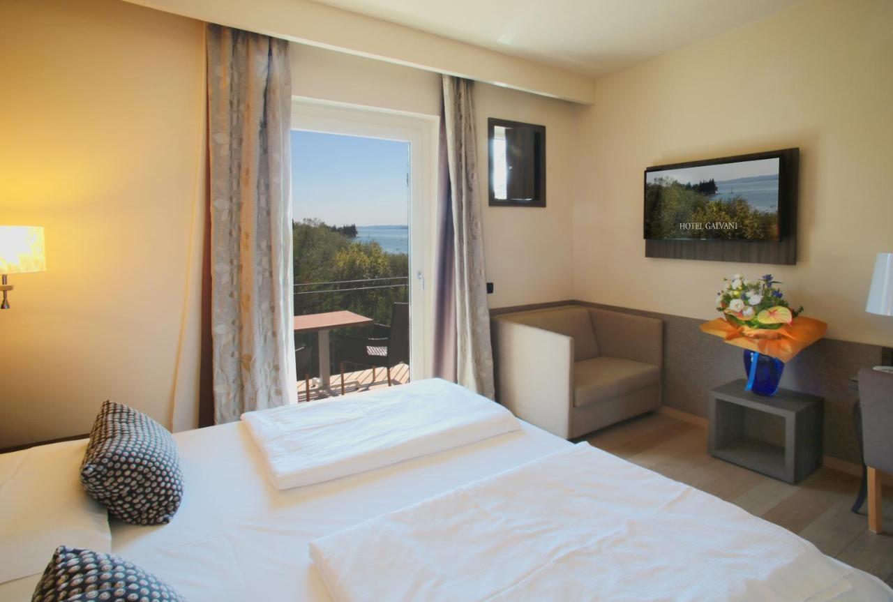 Hotel Galvani Torri Del Benaco Luaran gambar