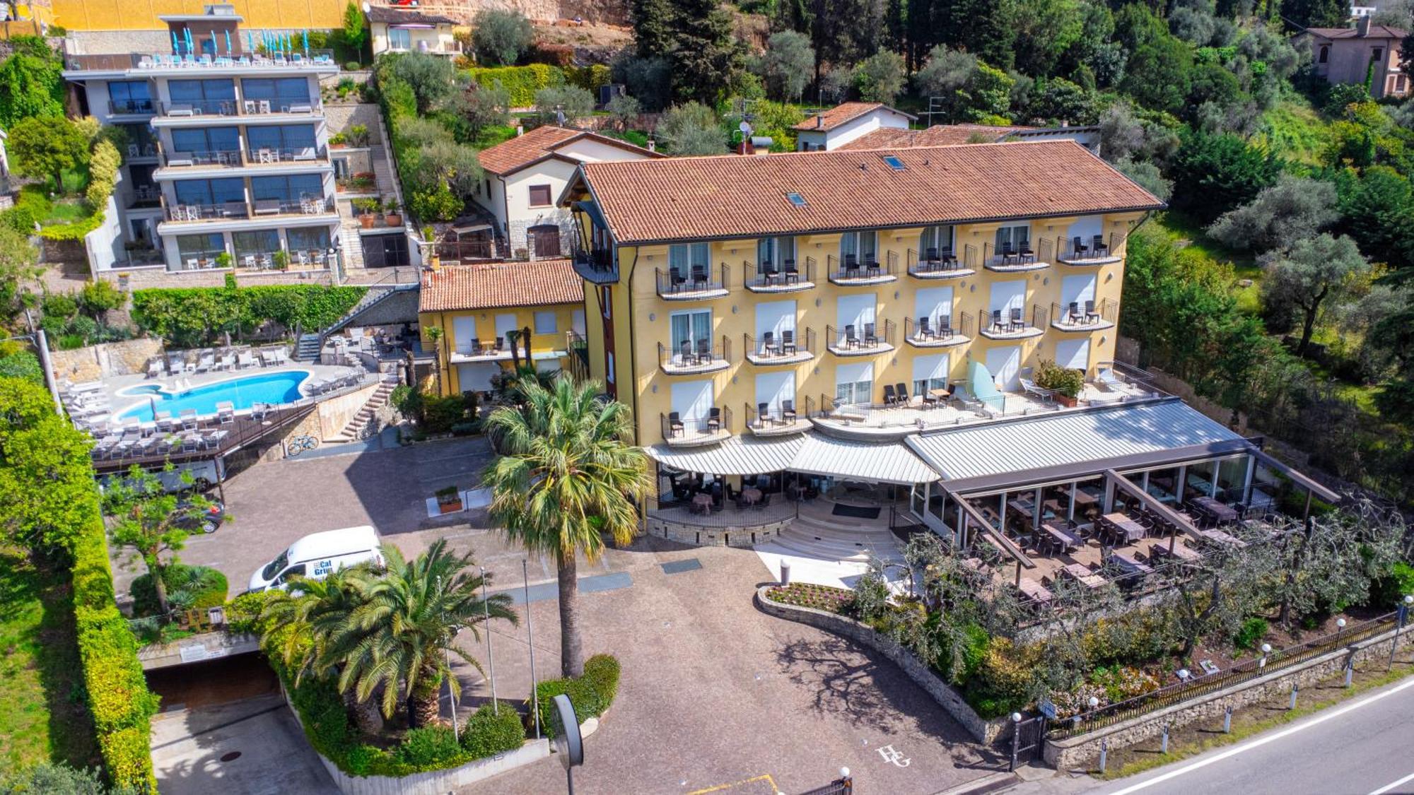 Hotel Galvani Torri Del Benaco Luaran gambar