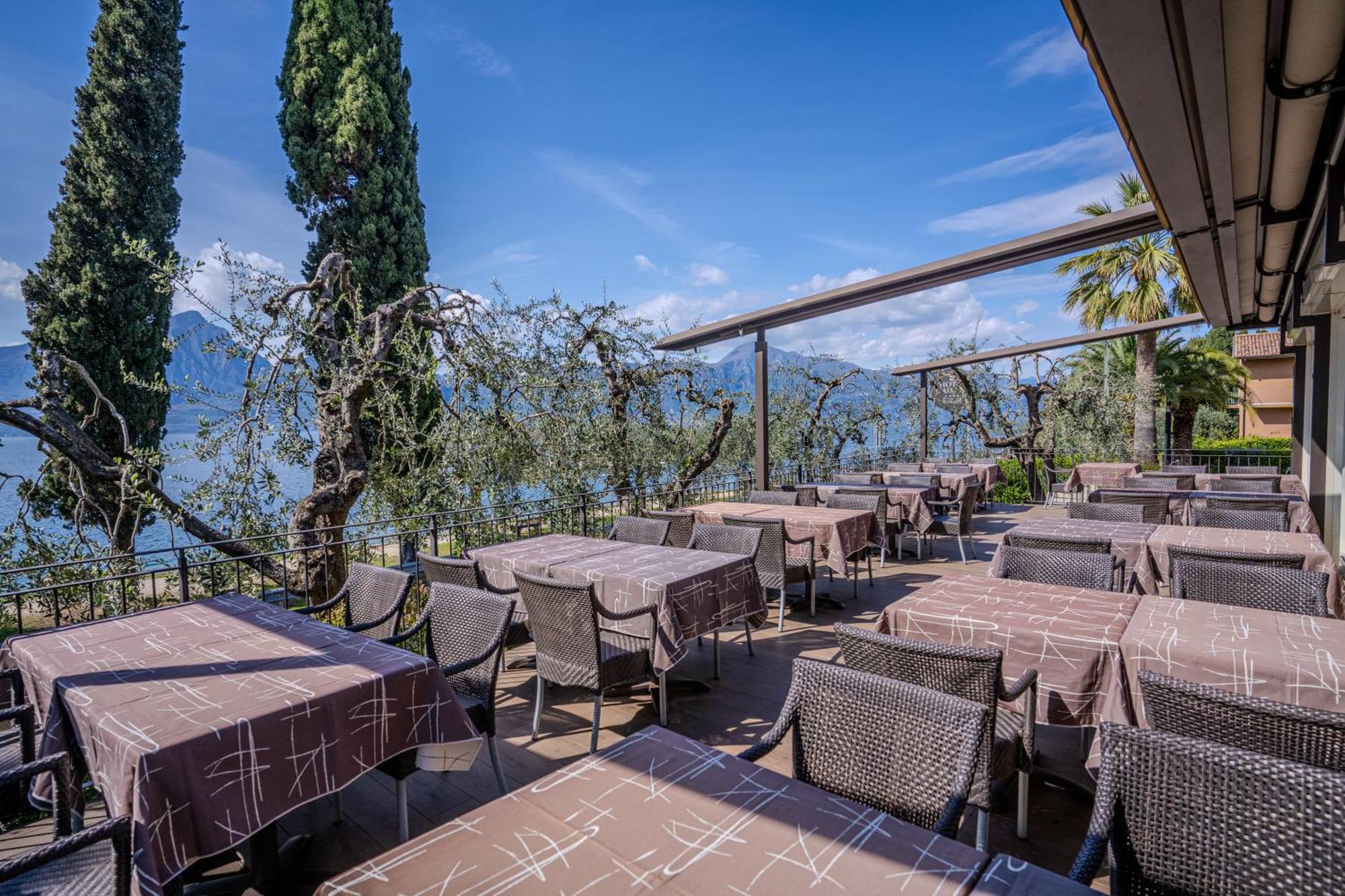 Hotel Galvani Torri Del Benaco Luaran gambar